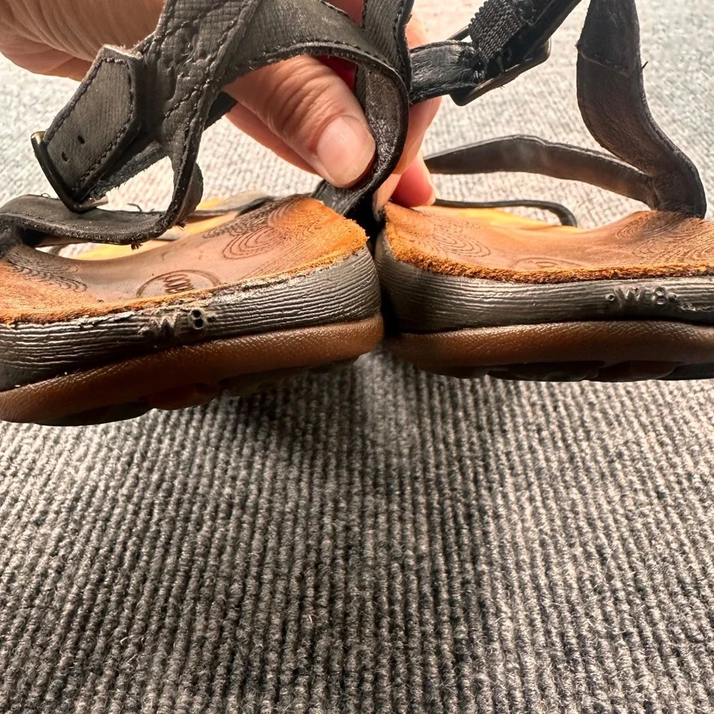 Chaco Maya II Sandals Women 8 Leather Strappy Thong Black Casual Summer